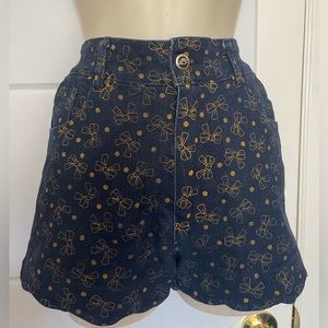 Women’s Short Jeans